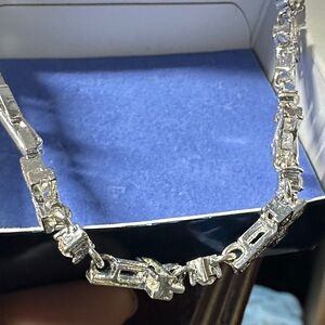 Avon SPARKLING CROSS TENNIS Bracelet. Silver stone